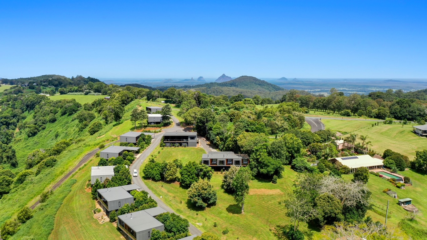 Maleny Wedding Festival Trail Summer Hinterland Tourism Sunshine